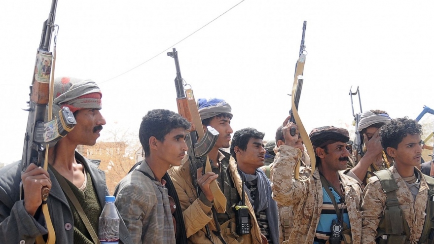 Houthi tập trận, đe dọa trả đũa khốc liệt sau các cuộc không kích của Anh và Mỹ